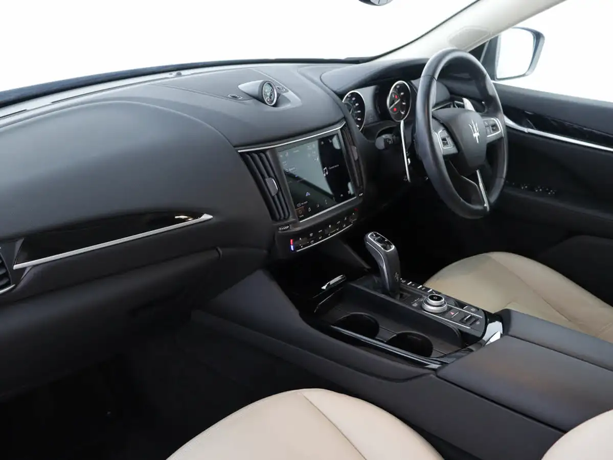2021-maserati-levante-20-gt-big-46