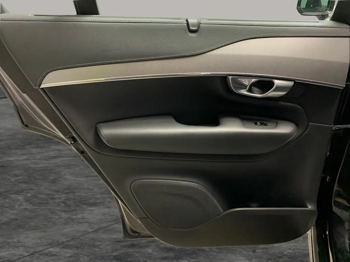 2023-volvo-xc90-20-b5-plus-big-34