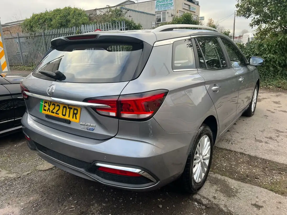 2022-mg-mg5-e-exclusive-ev-long-range-big-36