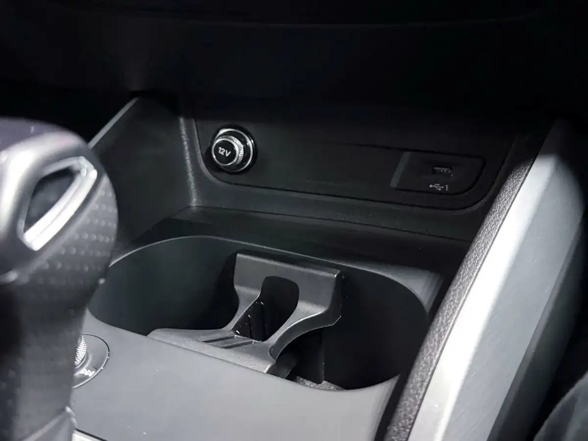 2022-audi-q2-15-35-tfsi-black-edition-s-tronic-big-27