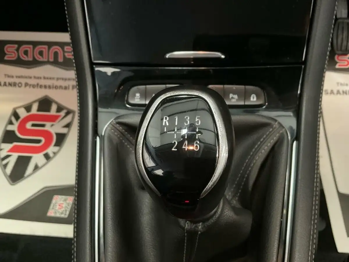 2020-vauxhall-grandland-x-12-sri-nav-big-40