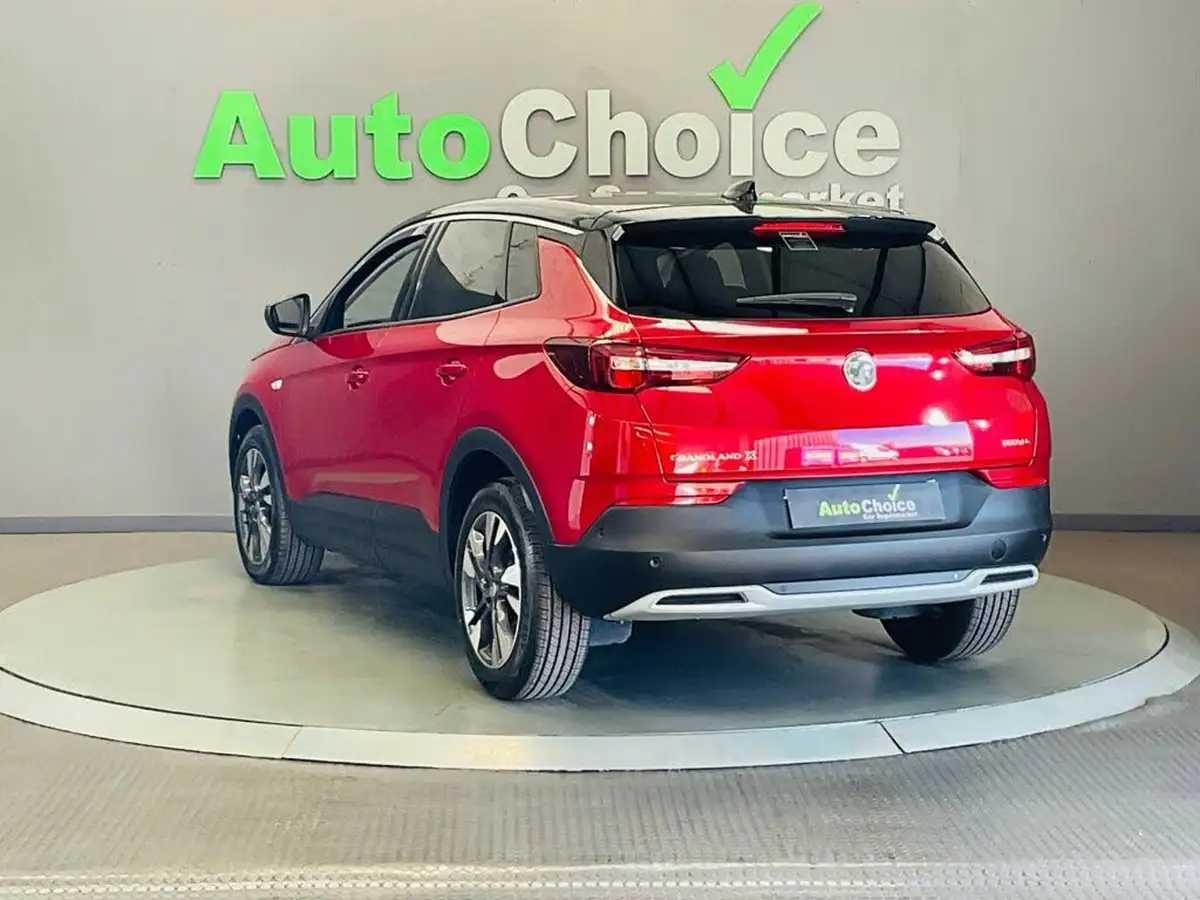 2020-vauxhall-grandland-x-12-sri-nav-big-12