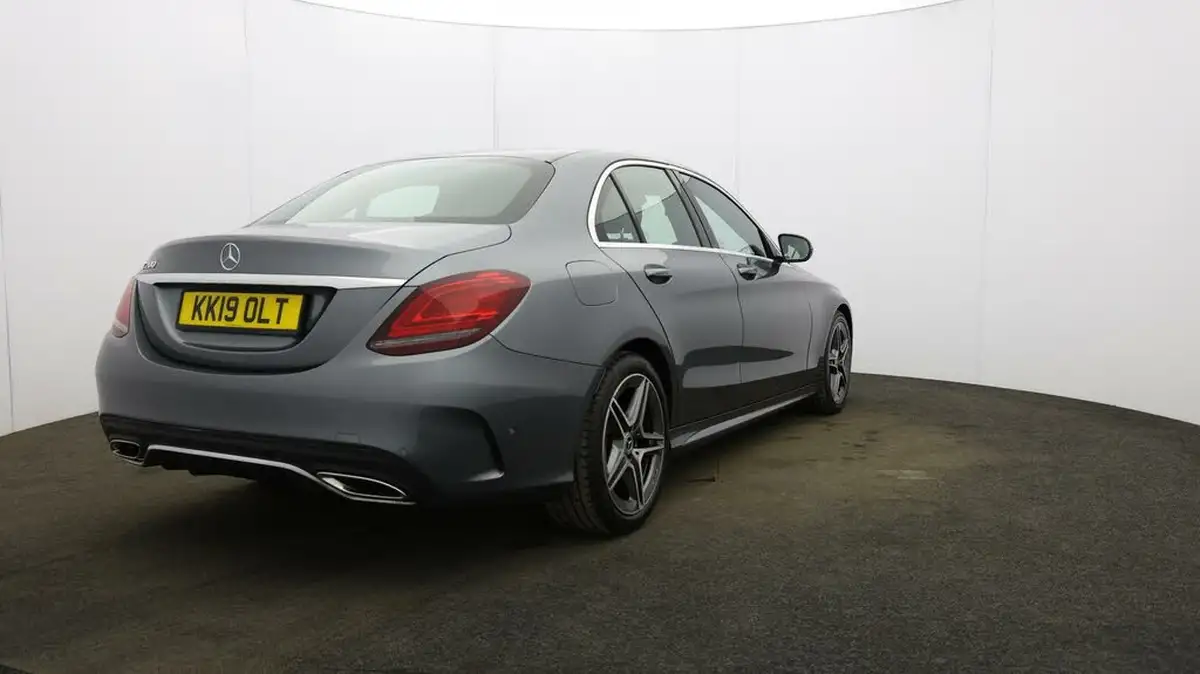 2019-mercedes-benz-c-class-15-c200-amg-line-premiumss-saloon-4d-big-51