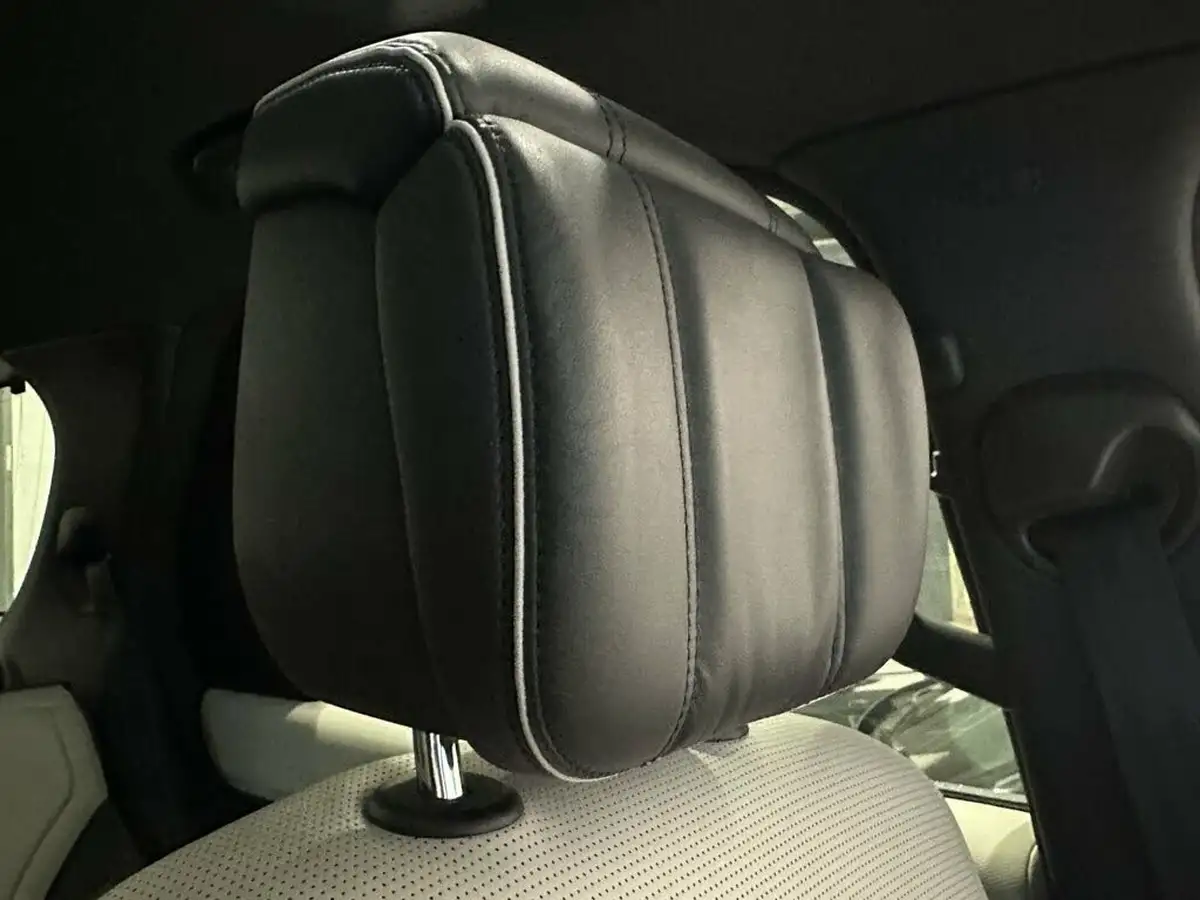 2021-land-rover-discovery-30-d300-r-dynamic-hse-big-43