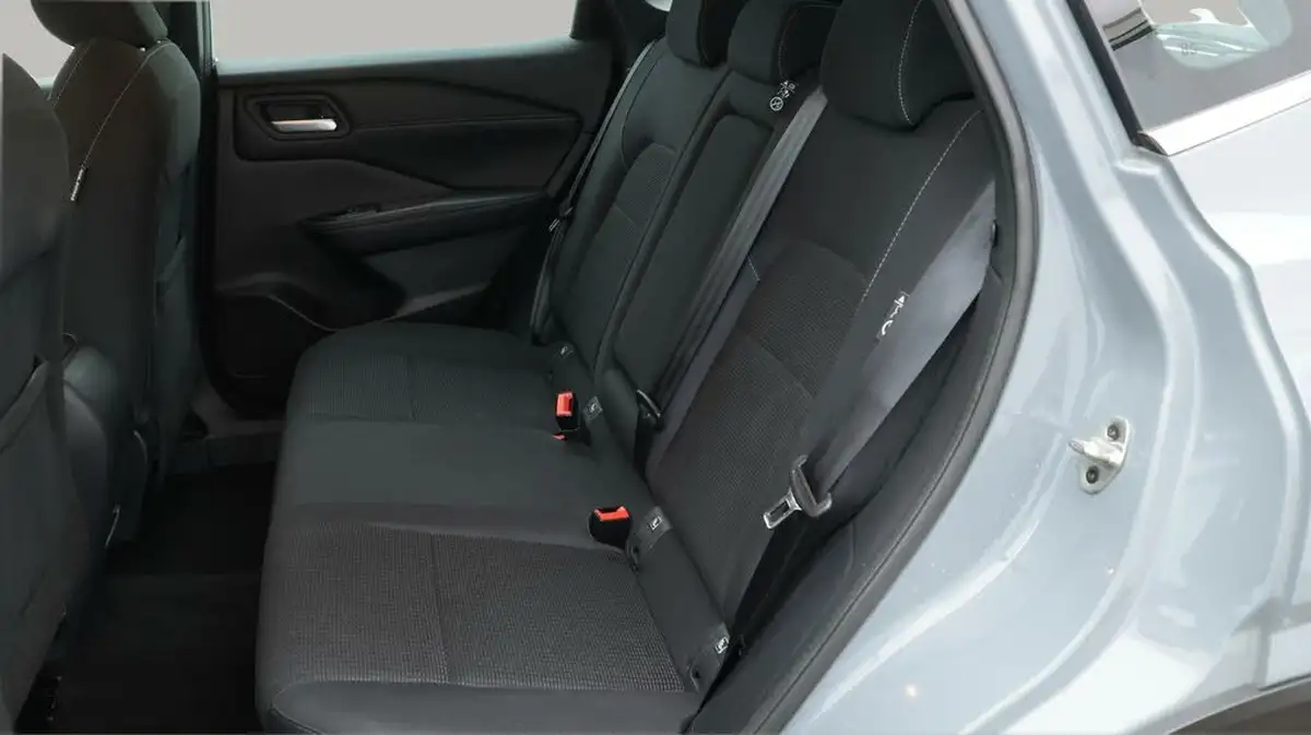 2022-nissan-qashqai-13-dig-t-acenta-premium-140ps-big-16
