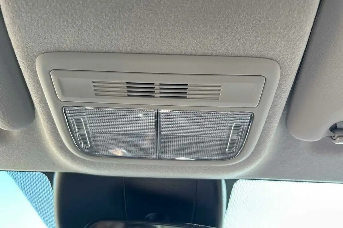 2019-honda-jazz-15-i-vtec-sport-navi-cvt-big-18