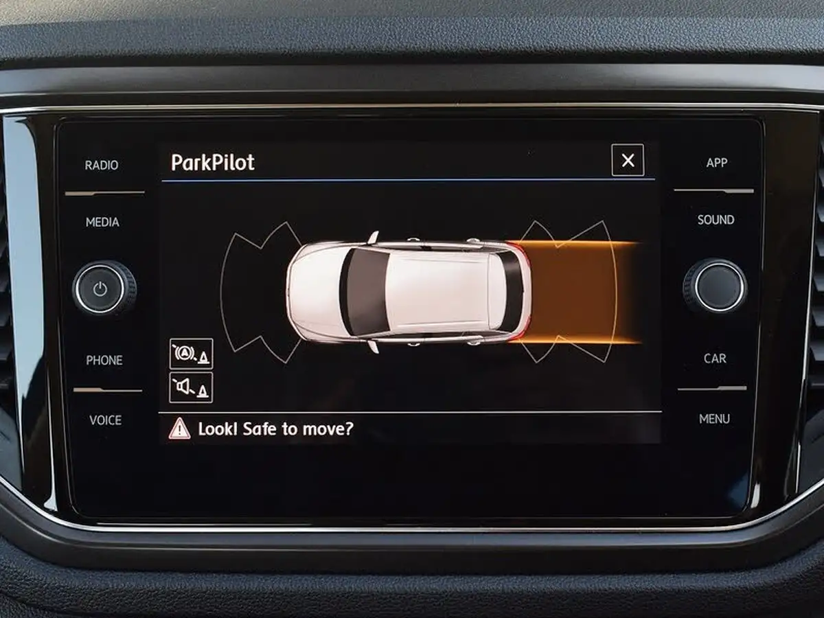 2020-volkswagen-t-roc-15-tsi-se-dsg-big-17