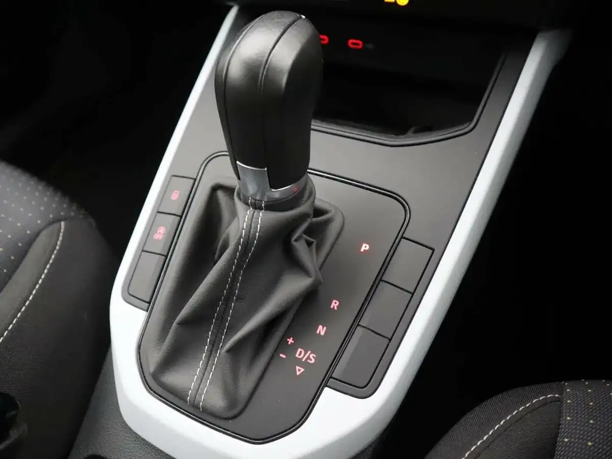 2022-seat-arona-10-tsi-se-technology-big-21