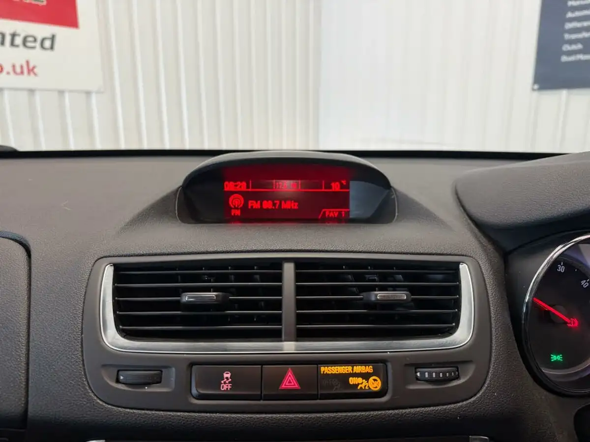2015-vauxhall-mokka-17cdti-exclusiv-ecoflex-fwd-ss-big-21