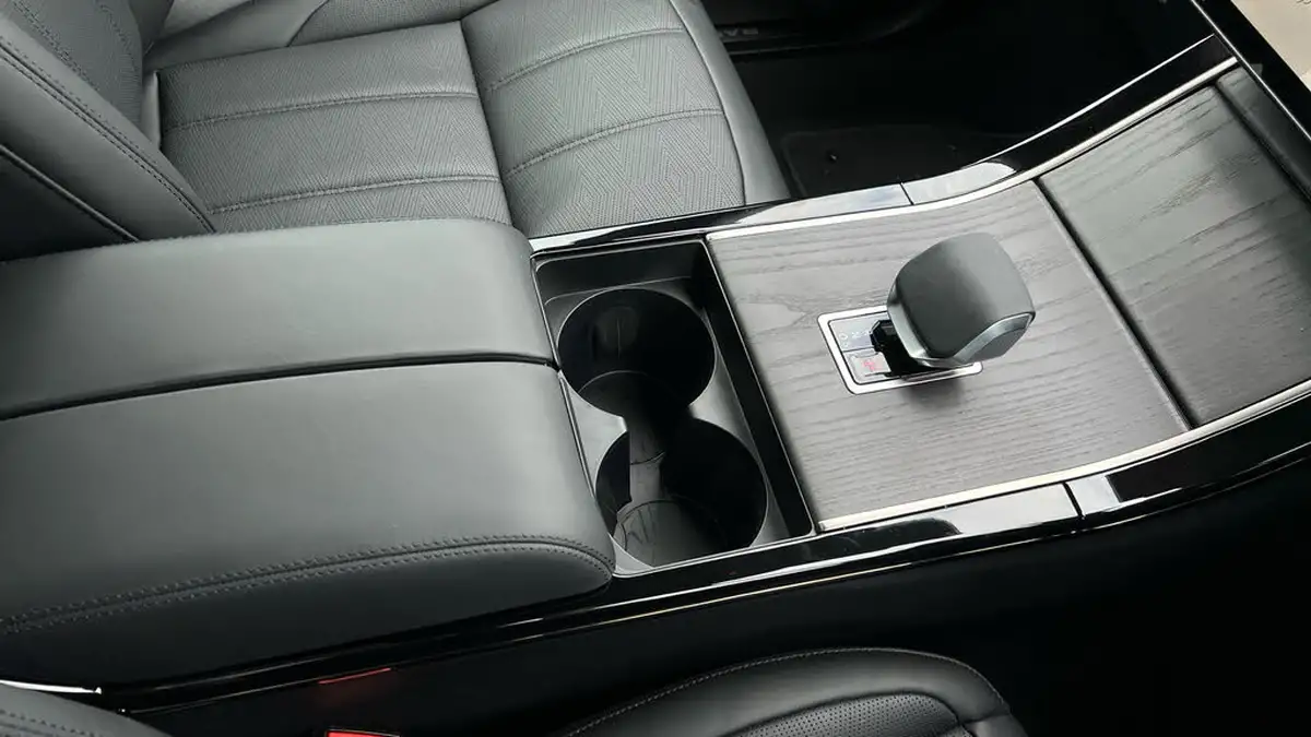 2025-land-rover-range-rover-evoque-20-d200-autobiography-big-26