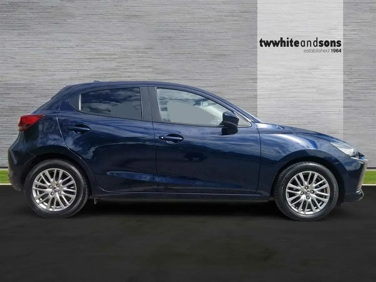 2021-mazda-mazda2-15-skyactiv-g-gt-sport-big-7