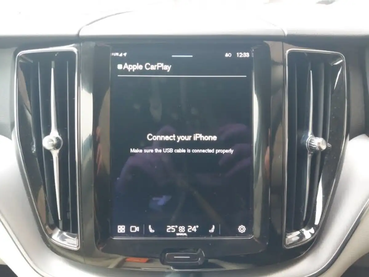 2021-volvo-xc60-20td-b4-momentum-awd-big-13