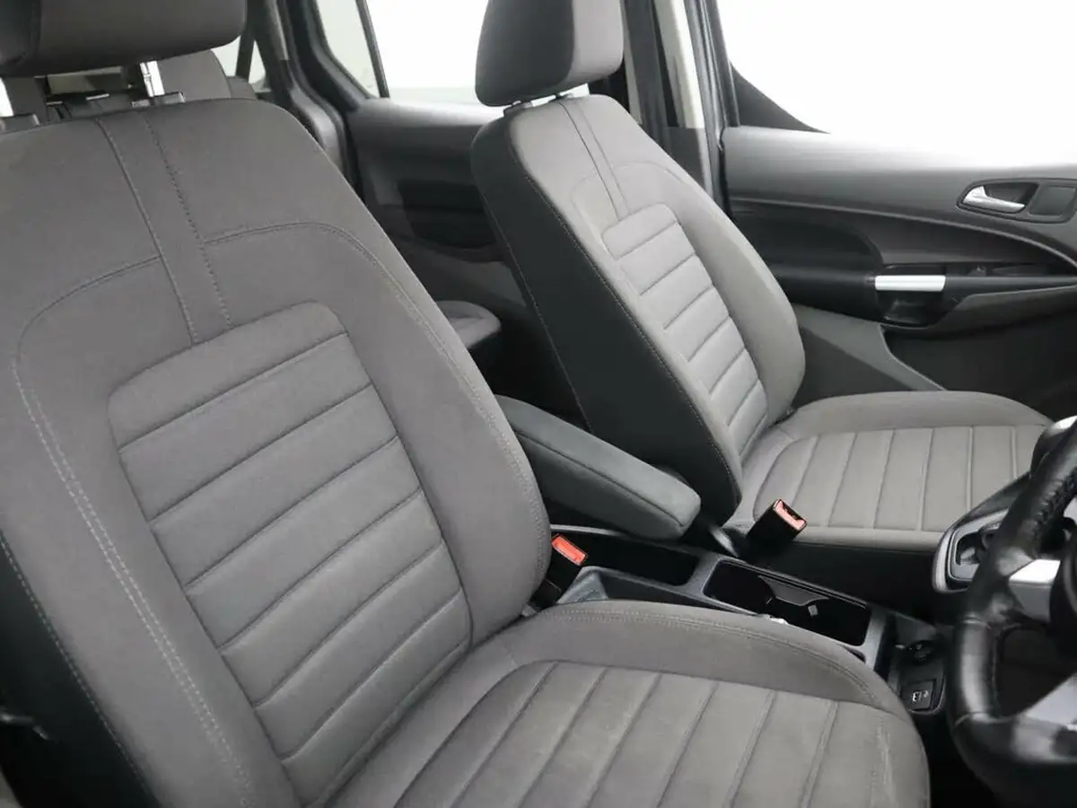 2022-ford-tourneo-connect-15-titanium-120ps-ecoblue-1499cc-powershift-big-7