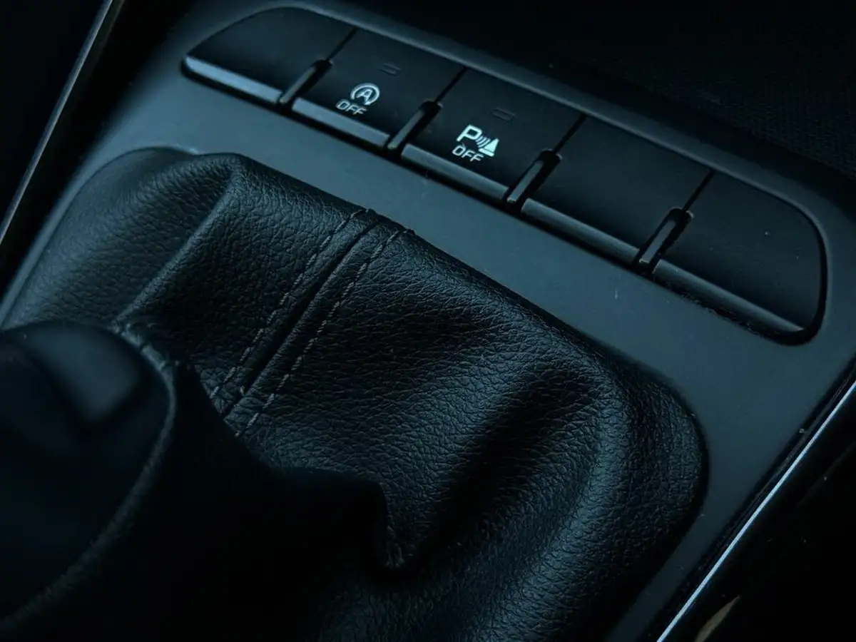 2019-kia-stonic-10-t-gdi-3-big-21