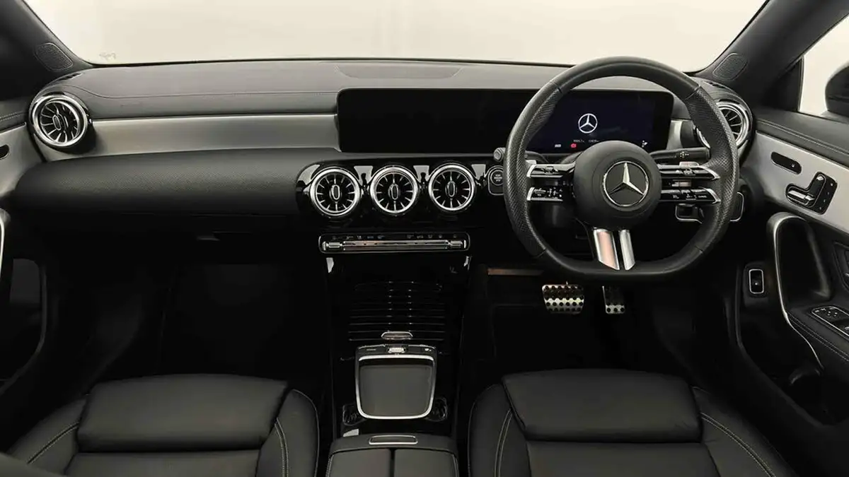 2023-mercedes-benz-cla-13-cla-250e-amg-line-premium-plus-shooting-brake-5d-big-9