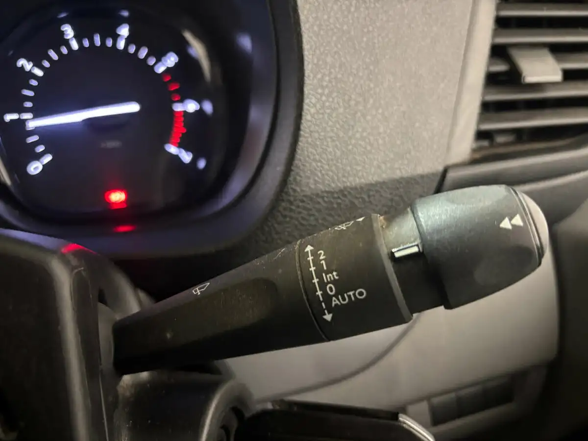 2022-vauxhall-vivaro-15td-2900-l1h1-dynamic-big-22