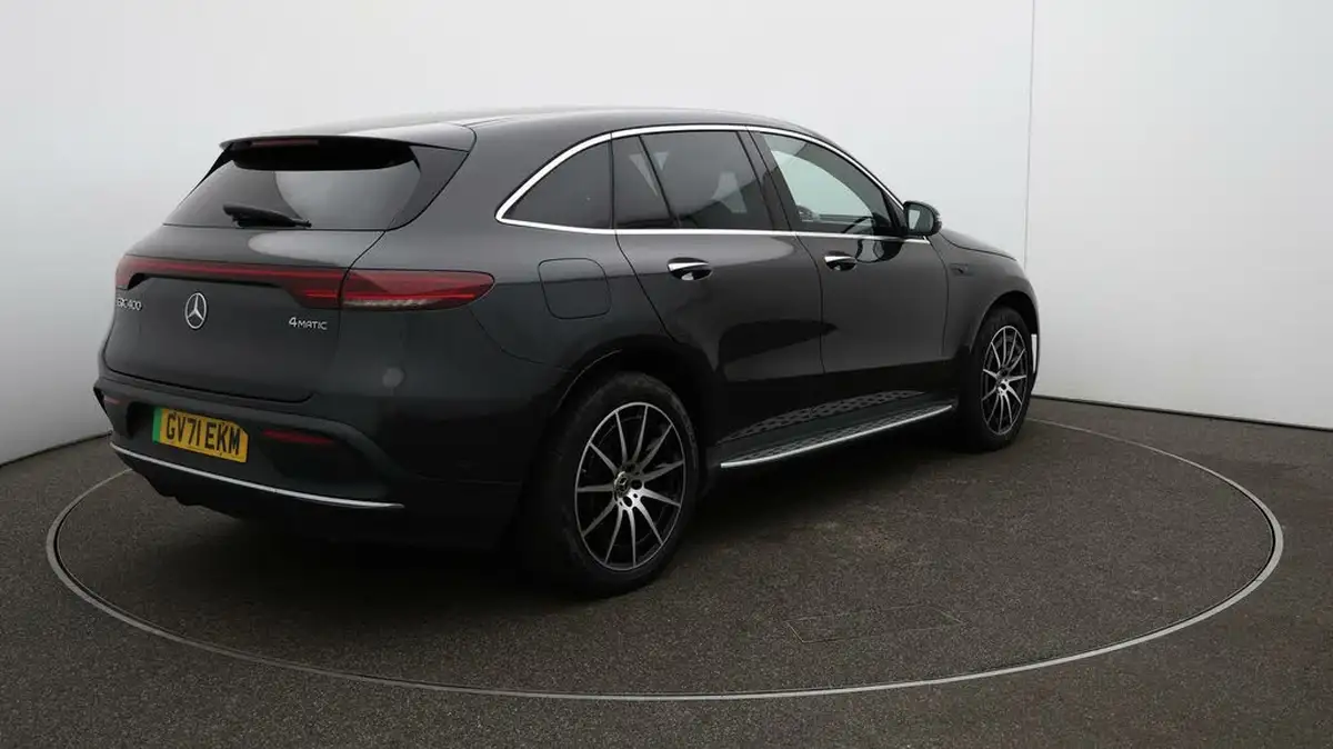 2022-mercedes-benz-eqc-e-eqc-400-amg-line-big-7