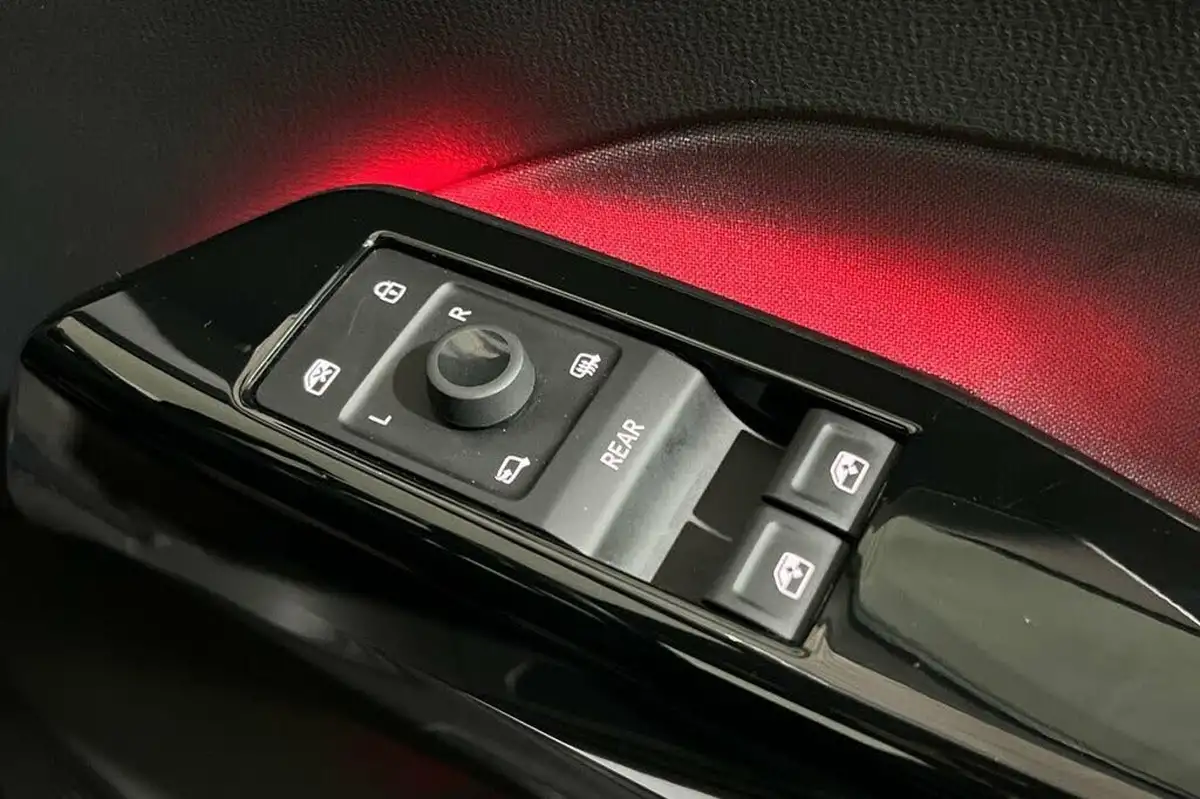 2022-volkswagen-id3-e-life-204ps-58kwh-pro-performance-big-32