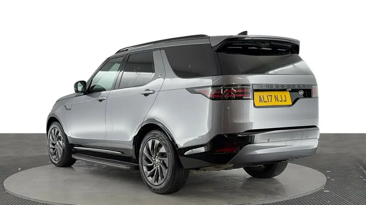 2021-land-rover-discovery-30-d250-r-dynamic-se-250ps-big-5