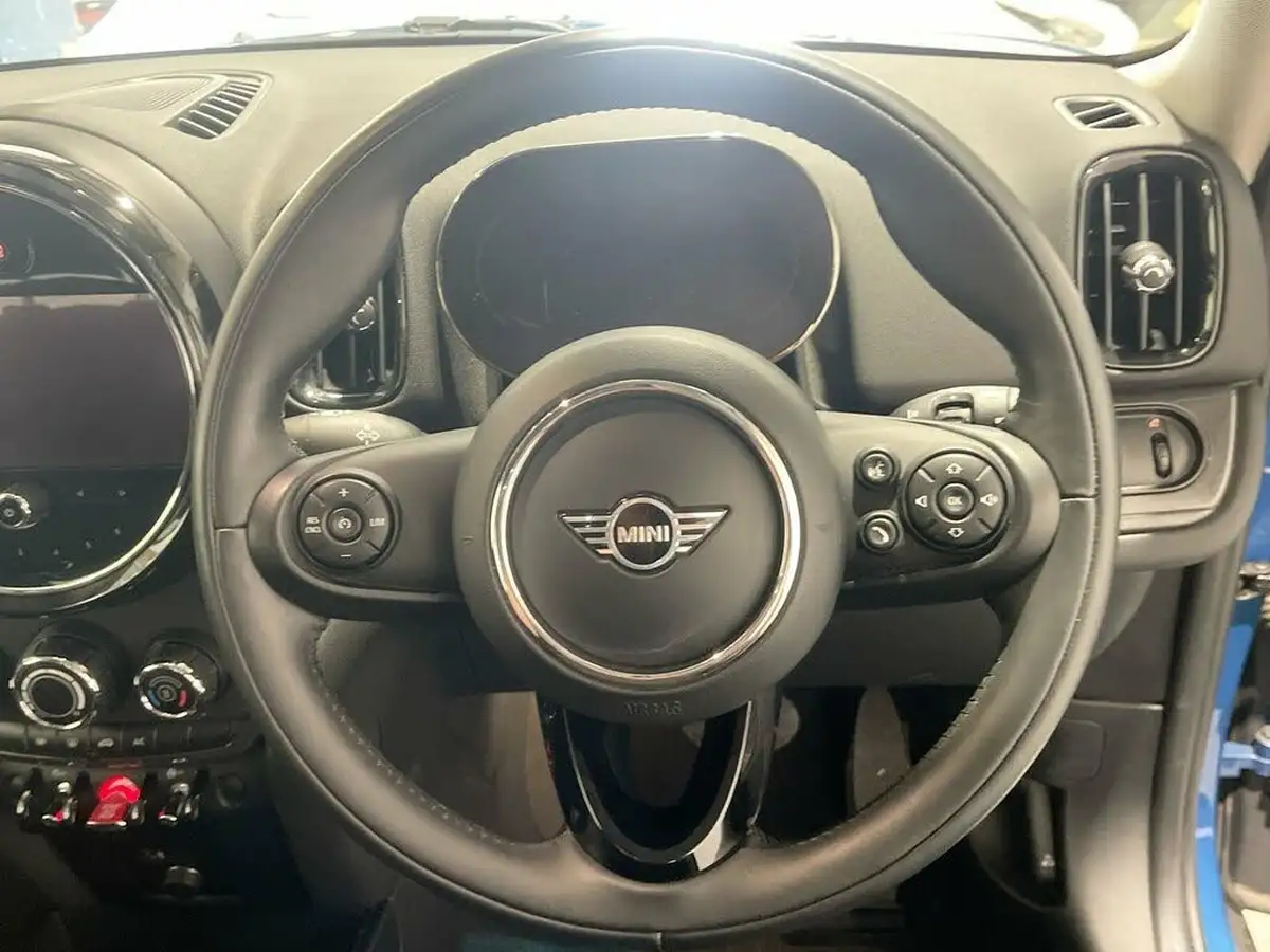 2020-mini-countryman-15-cooper-classic-auto-big-2