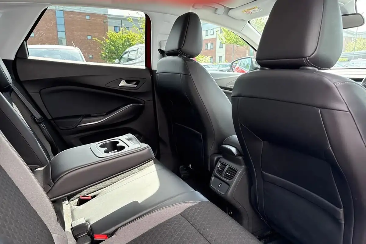 2021-vauxhall-grandland-x-12-griffin-big-33