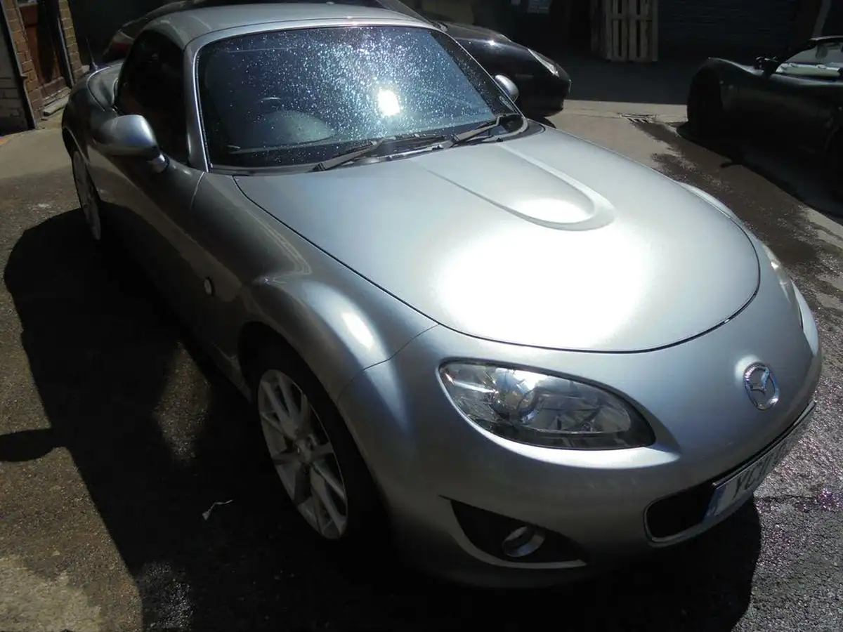 2011-mazda-mx-5-20-roadster-sport-tech-big-5