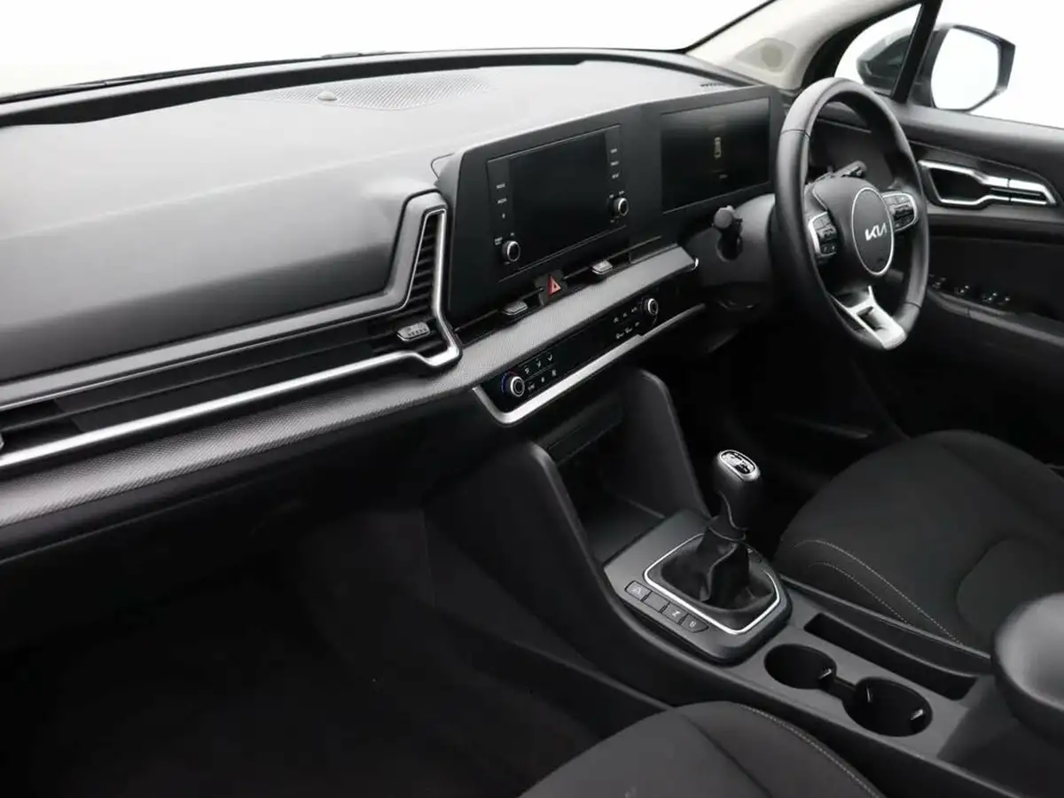 2023-kia-sportage-16-t-gdi-2-148bhp-big-10