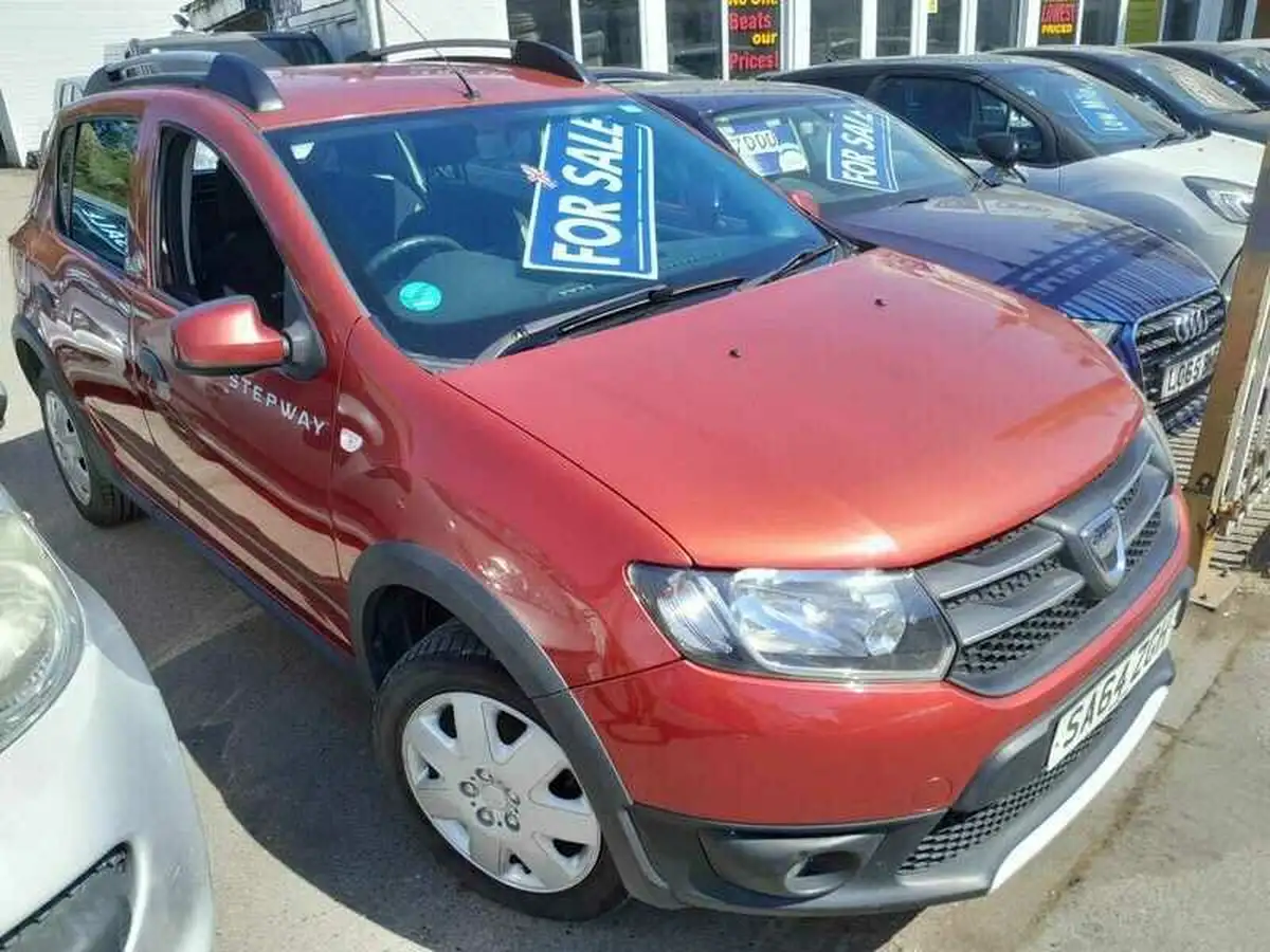 2014-dacia-sandero-stepway-15d-laureate-big-4