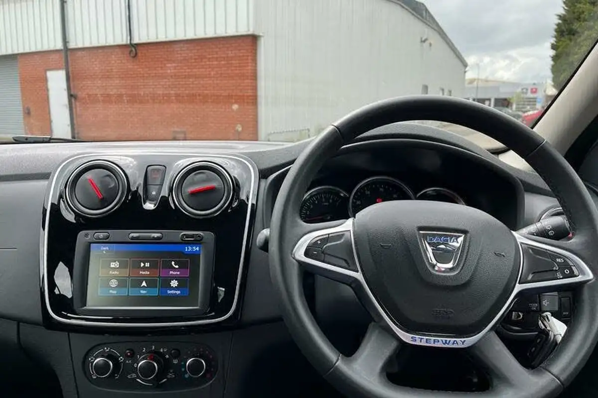 2019-dacia-sandero-stepway-09-tce-techroad-big-12