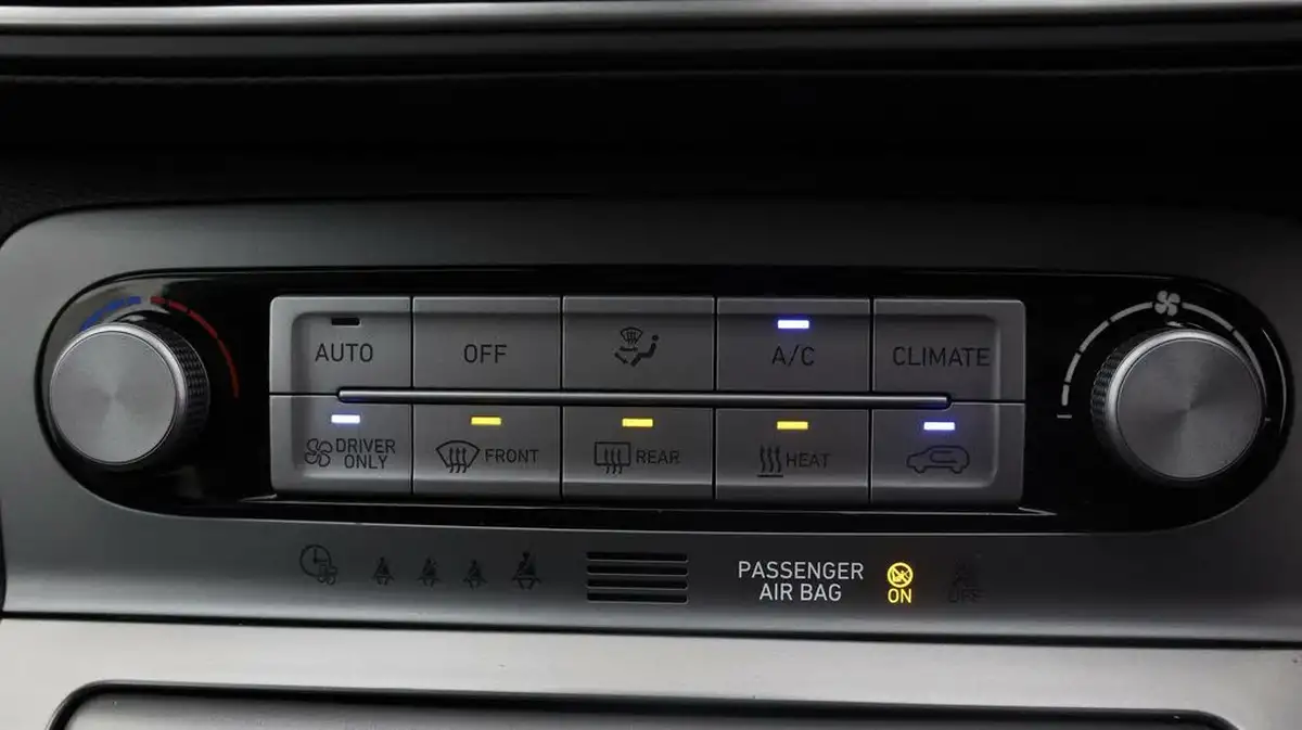 2020-hyundai-kona-e-premium-se-64kwh-105kw-obc-big-11