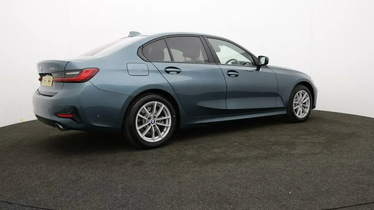 2019-bmw-3-series-20-330e-se-pro-big-25