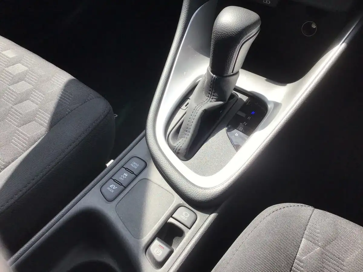 2024-mazda-mazda2-15-exclusive-line-big-7