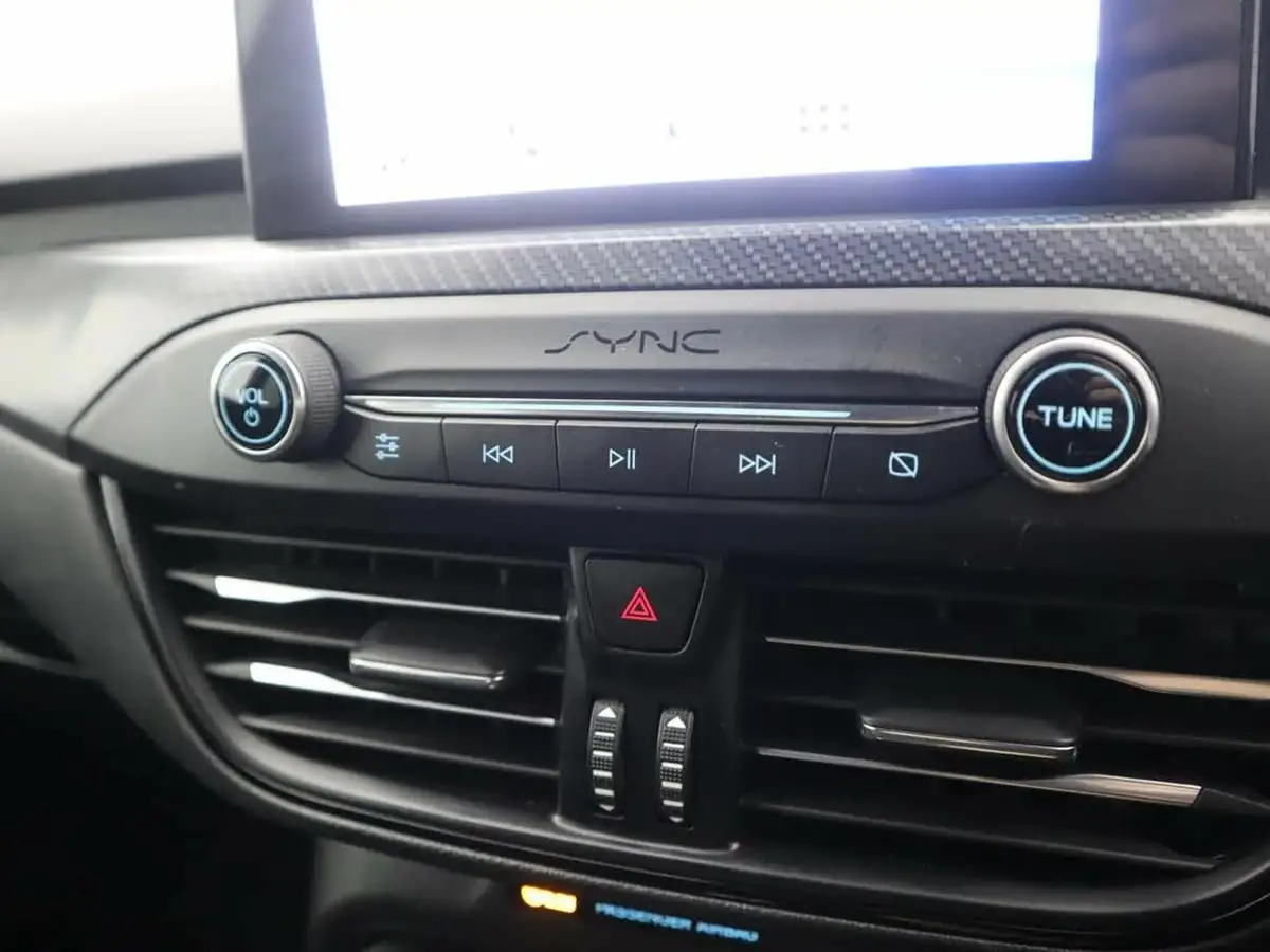 2019-ford-focus-10t-st-line-x-ss-hatchback-big-29