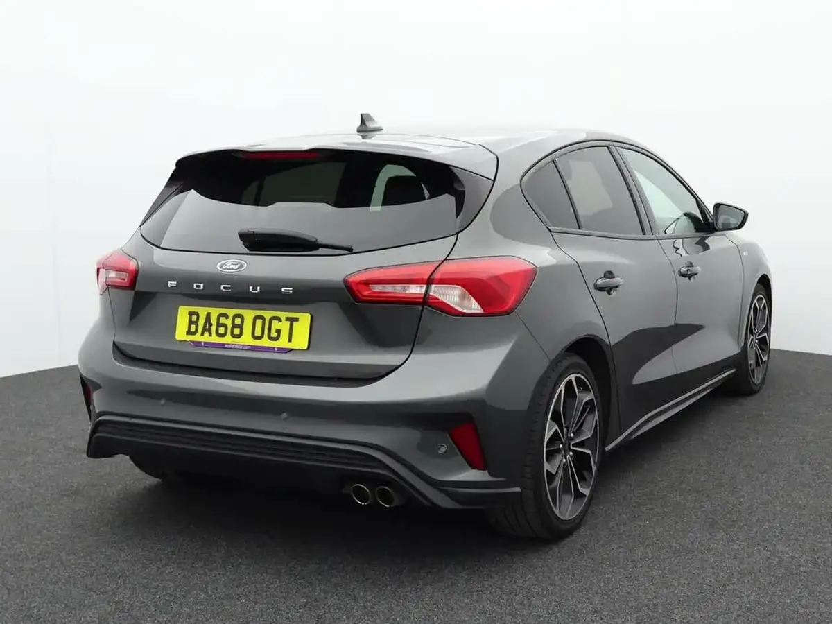 2019-ford-focus-10t-st-line-x-ss-hatchback-big-5