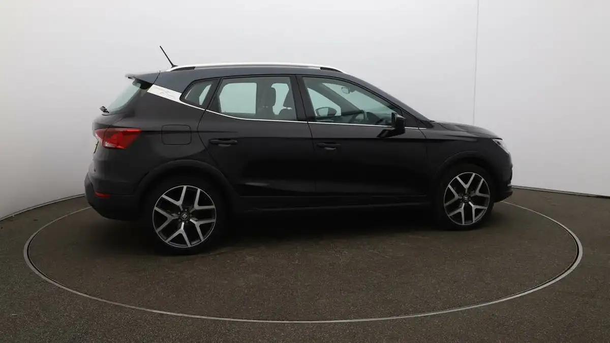2021-seat-arona-10-tsi-xcellence-lux-110ps-big-48