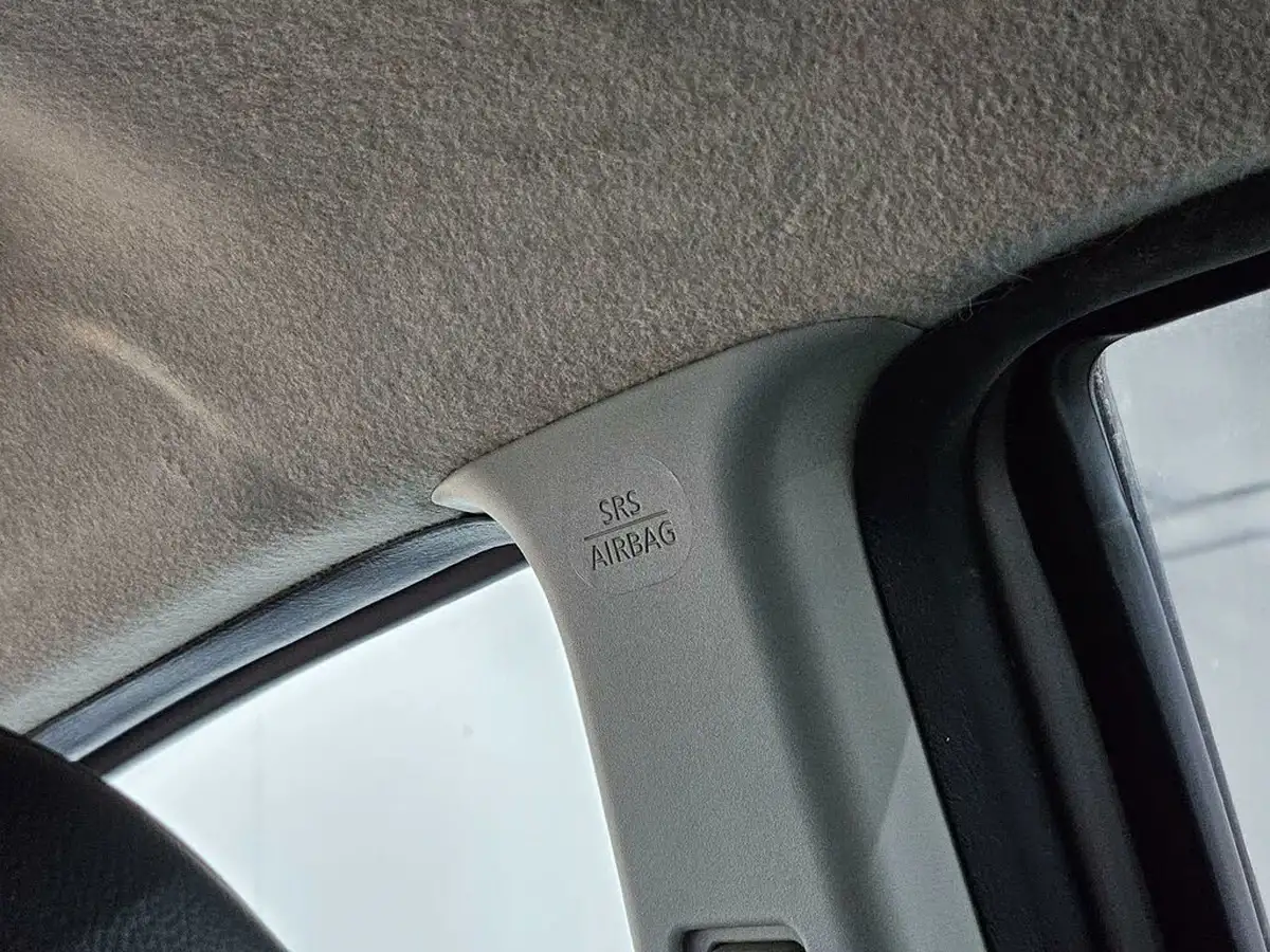 2012-nissan-note-14-n-tec-big-44