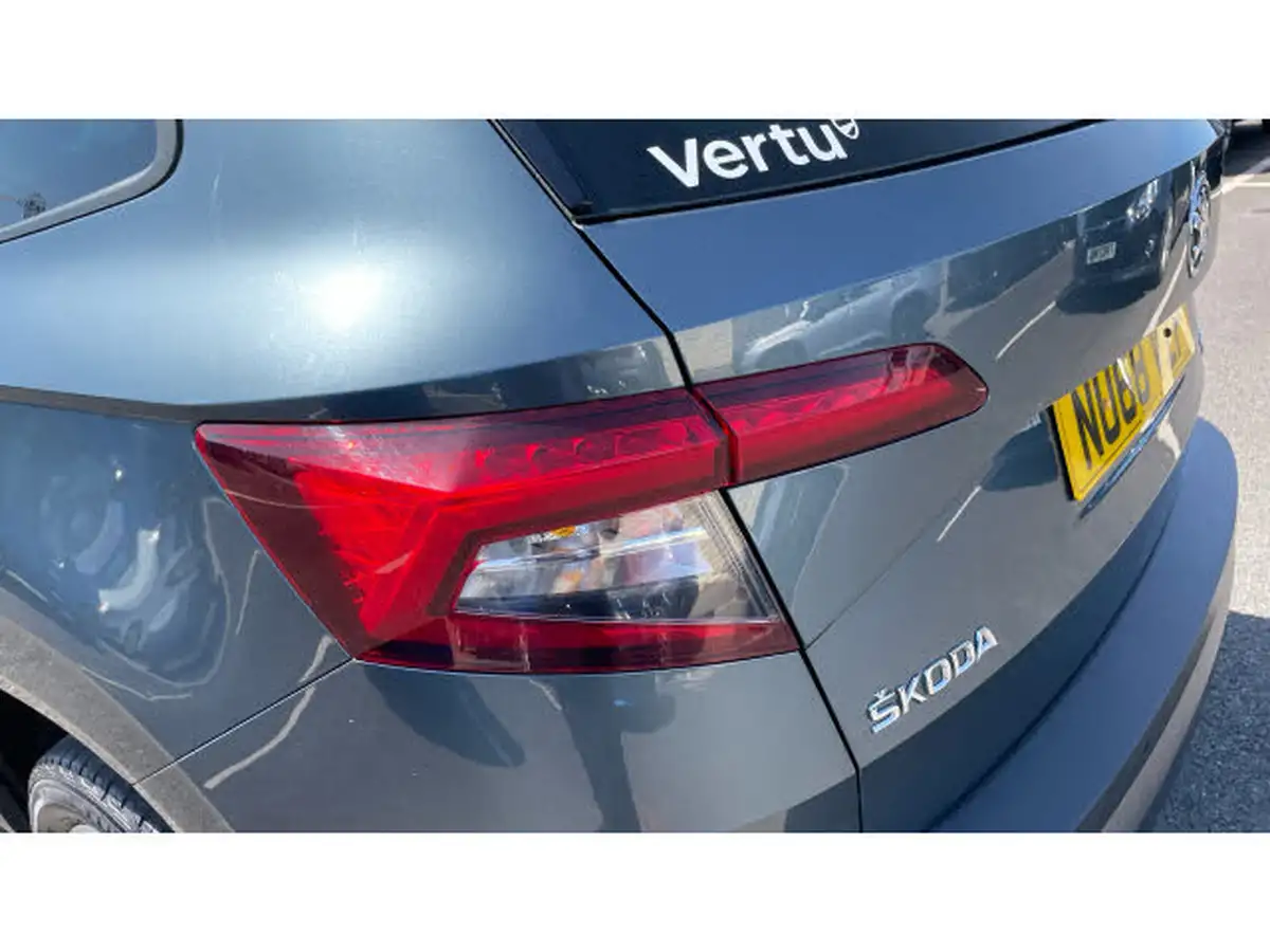 2018-skoda-karoq-15-tsi-se-act-big-39