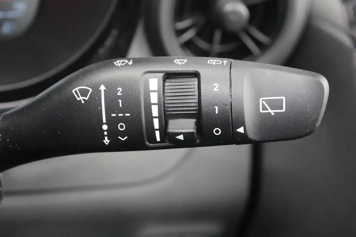 2024-hyundai-i10-10-advance-63ps-auto-big-30