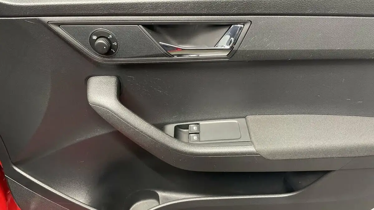 2020-skoda-fabia-10-tsi-se-95ps-hatchback-big-22