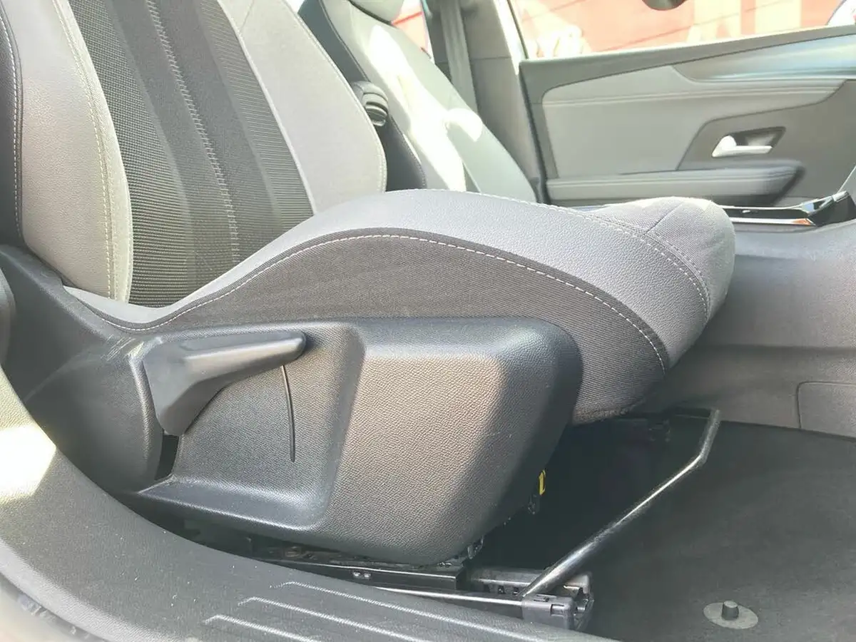 2022-vauxhall-mokka-12-elite-edition-130ps-auto-big-30