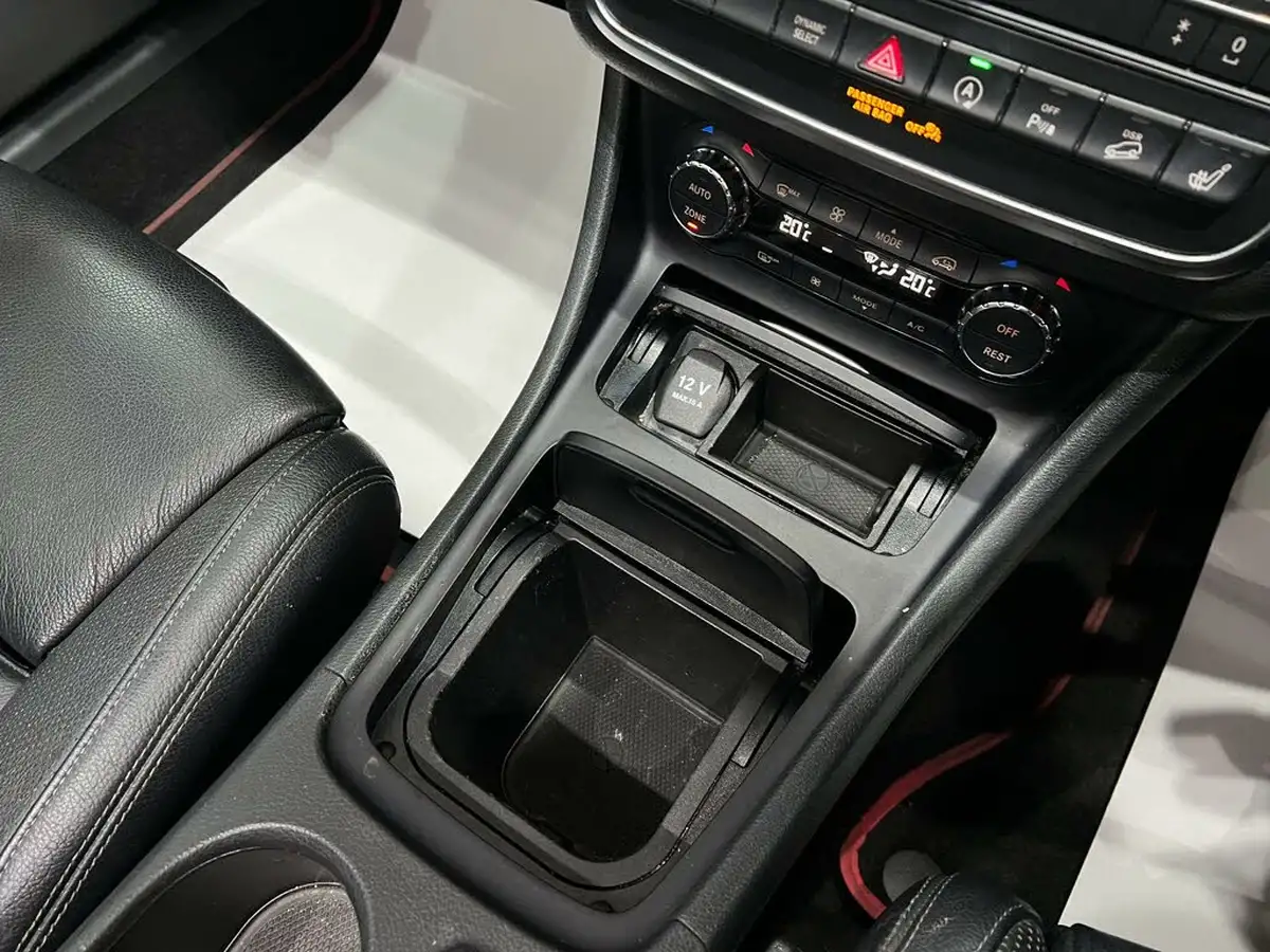 2015-mercedes-benz-gla-class-21d-gla-200d-amg-line-4matic-premium-plusss-7g-dct-big-27