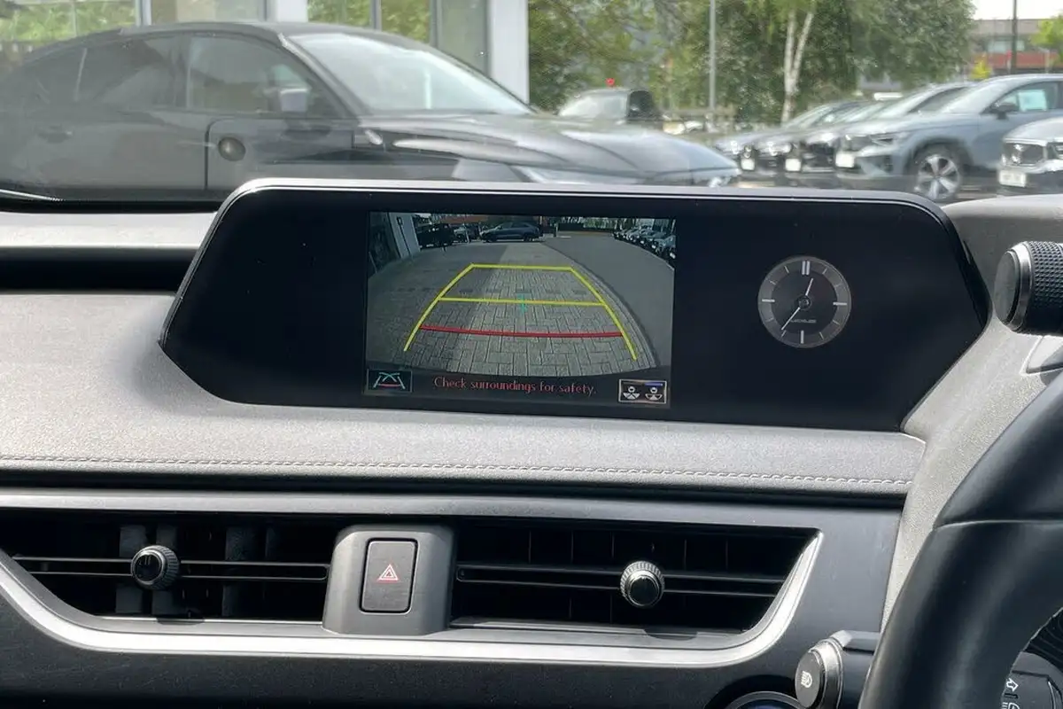 2021-lexus-ux-250h-20-ux-184bhp-without-navigation-big-3