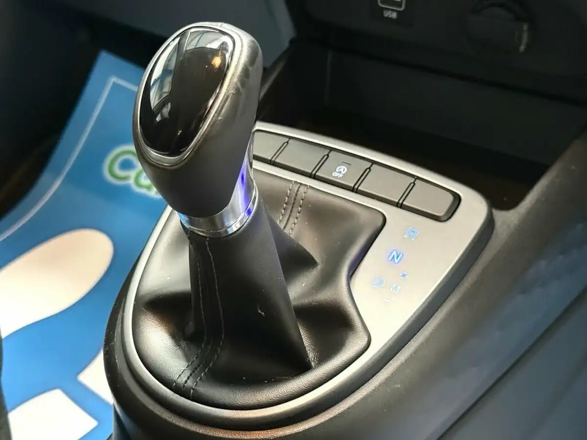 2020-hyundai-i10-12-se-connect-auto-big-27