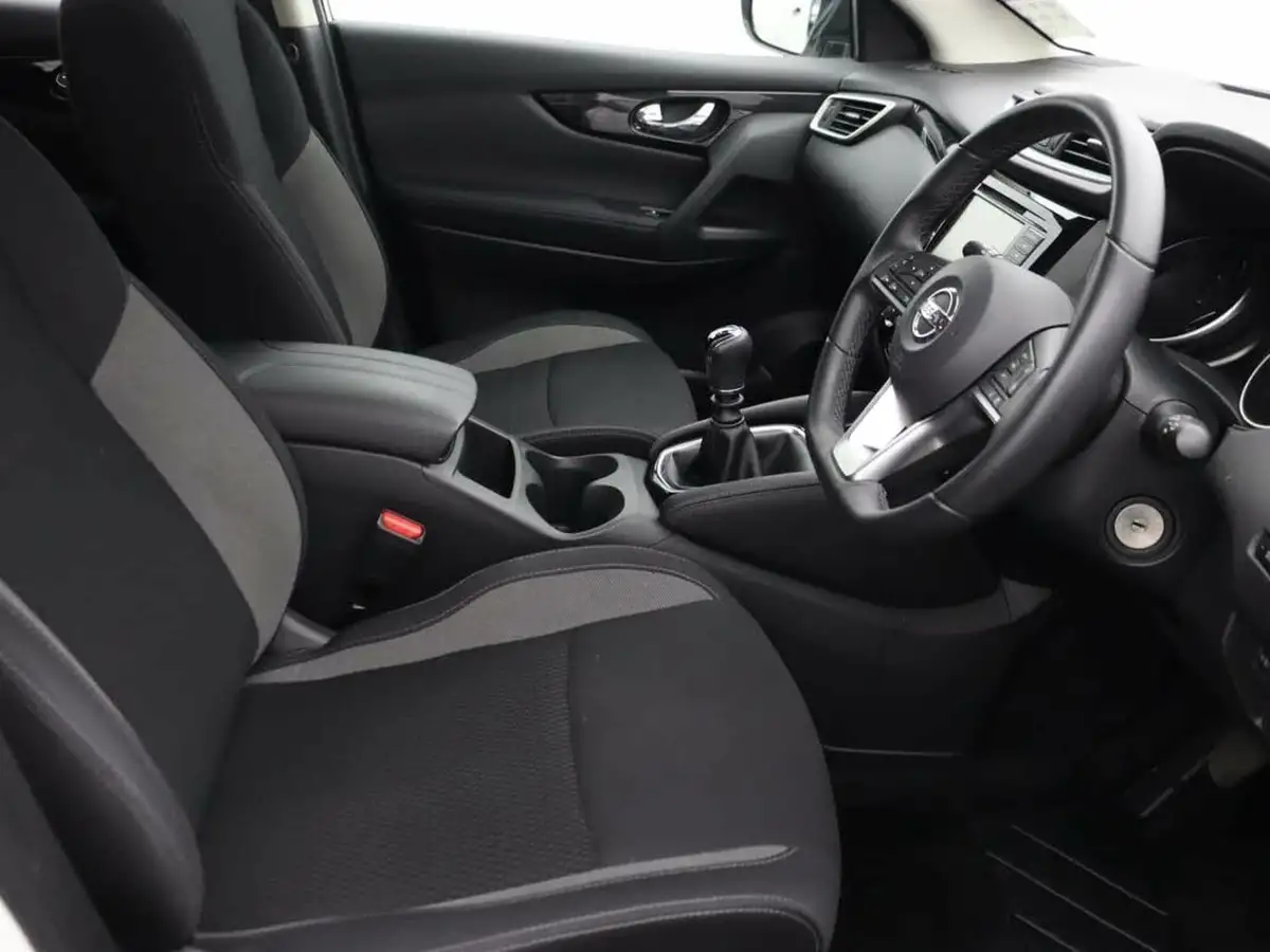 2021-nissan-qashqai-13-dig-t-acenta-premium-140ps-big-12