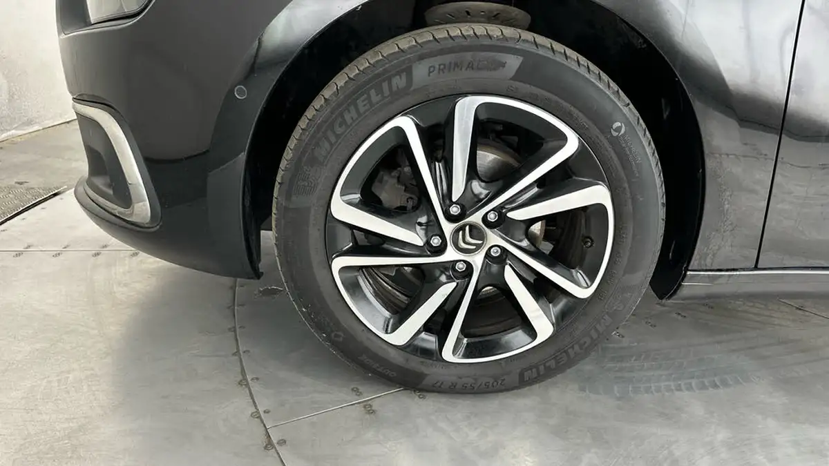 2022-citroen-grand-c4-spacetourer-12-puretech-shine-eat8-big-16
