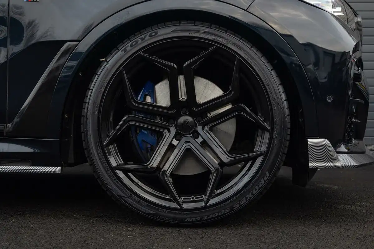 2020-bmw-x7-30td-m50d-big-32