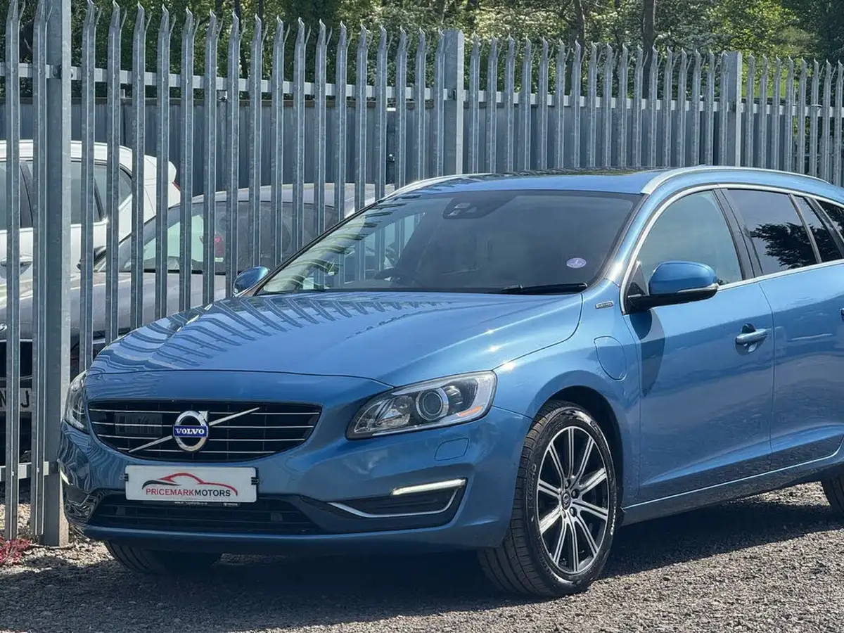 2014-volvo-v60-24td-d6-hybrid-big-33