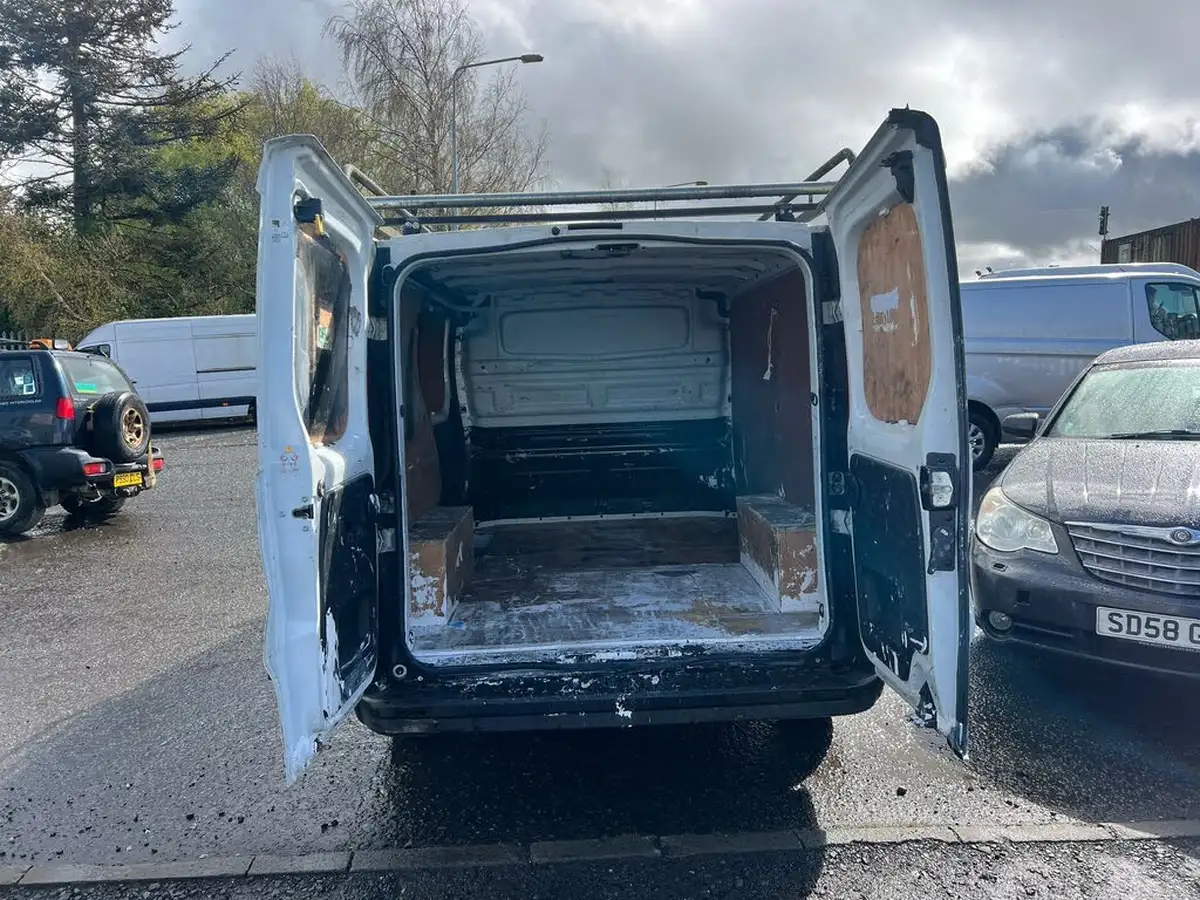 2019-renault-trafic-16dci-sl27-120-business-e6-panel-van-big-3