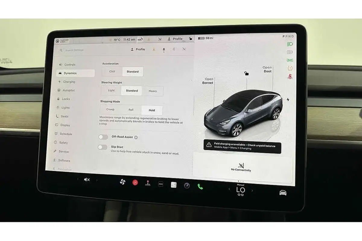2022-tesla-model-y-e-long-range-big-38