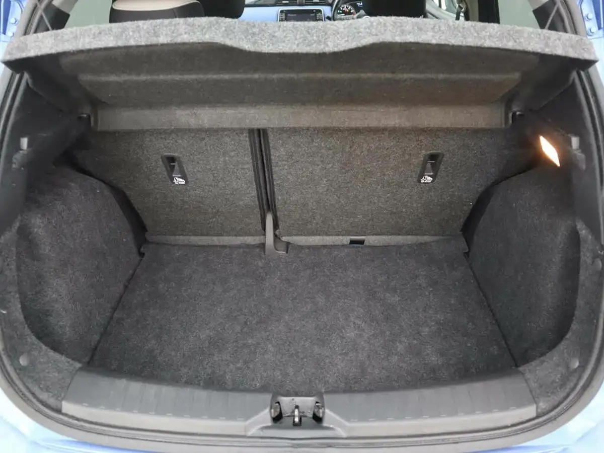 2018-nissan-micra-09-ig-t-n-connecta-big-6